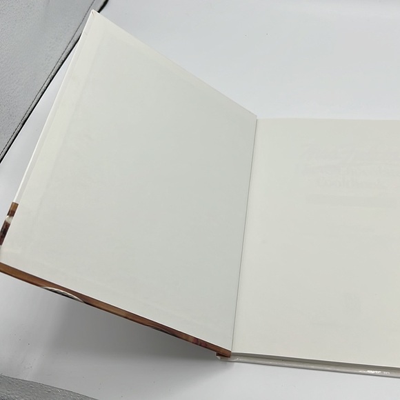 MRS FIELDS I LOVE CHOCOLATE COOKBOOK - Picture 7 of 7